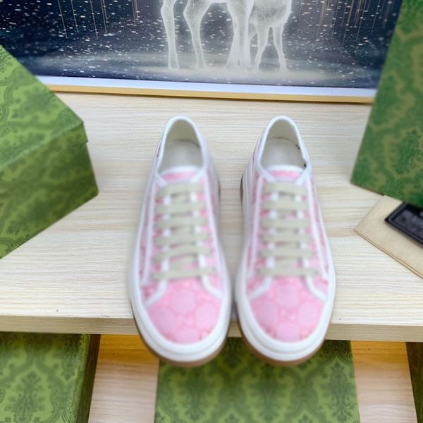 Designer printed canvas shoes luxury selling women's fashion letters G-color casual shoes U powder black C high-top low-top jogging and walking platform 35-41, Ivory
Designer printed canvas shoes luxury selling women's fashion letters G-color casual shoes U powder black C high-top low-top jogging and walking platform 35-41, Ivory