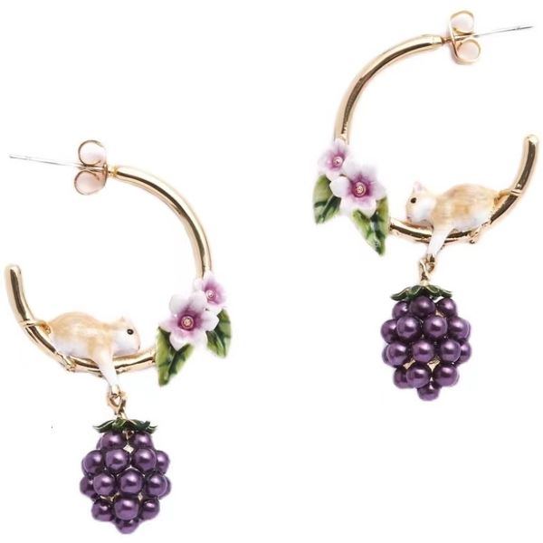 dangle chandelier little hamster on grape and flower earrings with enamel ear stud 230515, Silver
dangle chandelier little hamster on grape and flower earrings with enamel ear stud 230515, Silver
