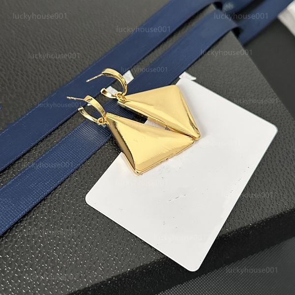 brand new designer charm p-letter inverted triangle pendant earrings luxury womens fashion wedding jewelry 18k plating party gift wholesale, Silver
brand new designer charm p-letter inverted triangle pendant earrings luxury womens fashion wedding jewelry 18k plating party gift wholesale, Silver