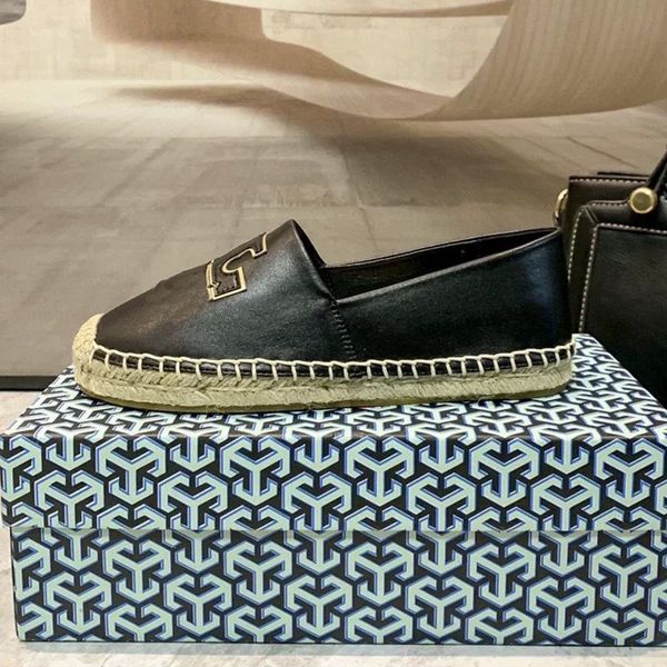 2023 designer brand flat fisherman shoes women's fashion one-step spring and autumn woven casual single shoe leather loafers dress shoe, Black
2023 designer brand flat fisherman shoes women's fashion one-step spring and autumn woven casual single shoe leather loafers dress shoe, Black