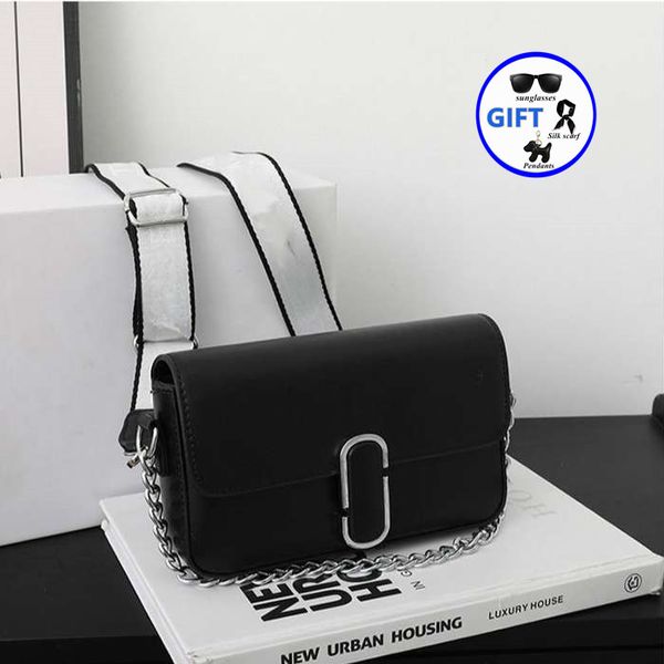 designers bag crossbody bag shoulder bags spring and summer new high beauty fashion french chain small square bag solid color one shoulder d
designers bag crossbody bag shoulder bags spring and summer new high beauty fashion french chain small square bag solid color one shoulder d