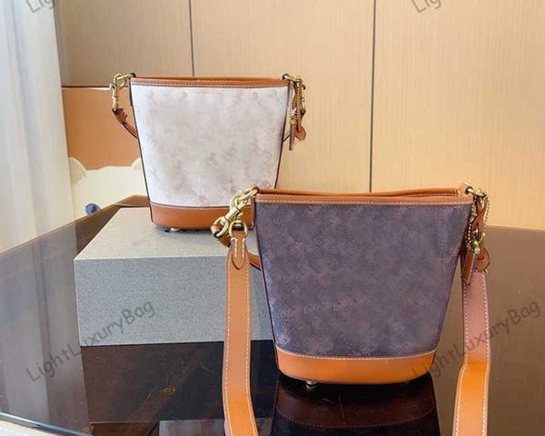 designer bucket bag women leather crossbody bags new model luxury shoulder tote fashion wallets classic female purses 230512
designer bucket bag women leather crossbody bags new model luxury shoulder tote fashion wallets classic female purses 230512