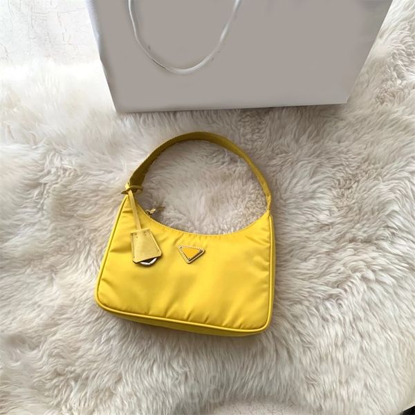fashion bags solid color re nylon triangle sac luxe stylish fashion leather pendant luxury handbags metal enamel triangle modern xb033 q2
fashion bags solid color re nylon triangle sac luxe stylish fashion leather pendant luxury handbags metal enamel triangle modern xb033 q2