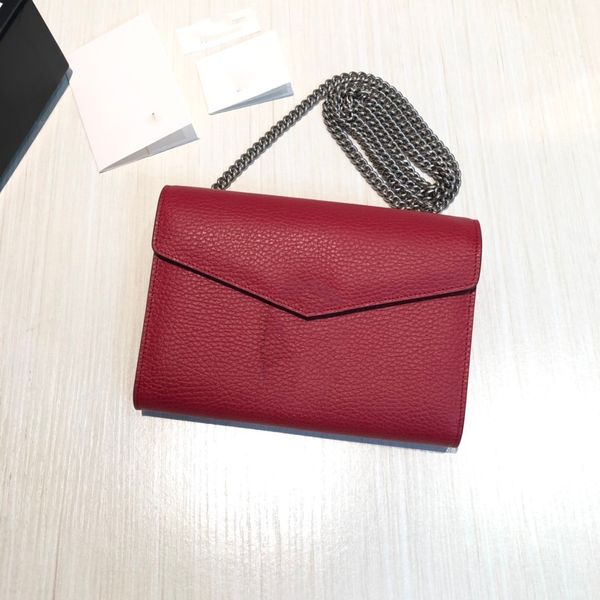 high-end cowhide chain 2023 new fashion casual women's bag shoulder crossbody bag 
high-end cowhide chain 2023 new fashion casual women's bag shoulder crossbody bag