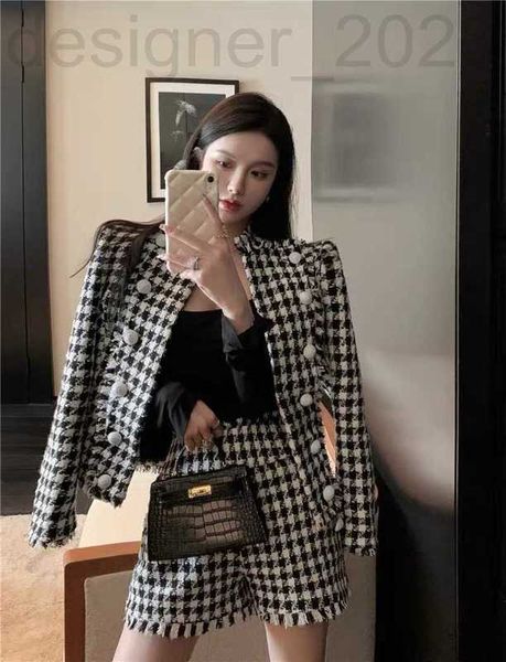 women's jackets luxuriousm 2023 rand jacket new autumn winter fashion doue reasted tweed coat cardigan designer high-grade casual sprin, Black;brown
women's jackets luxuriousm 2023 rand jacket new autumn winter fashion doue reasted tweed coat cardigan designer high-grade casual sprin, Black;brown