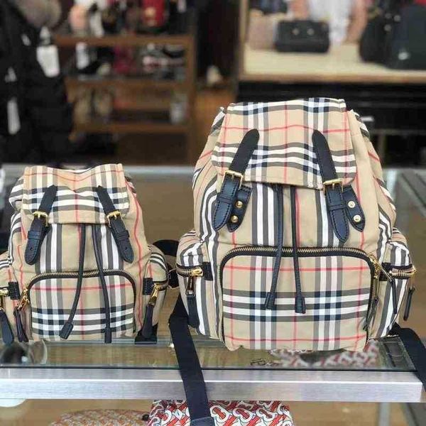 classic ladies designer letter burbreryes bag backpacks for bags plaid suitable mens and womens schoolbags nylon backpacks yu96
classic ladies designer letter burbreryes bag backpacks for bags plaid suitable mens and womens schoolbags nylon backpacks yu96