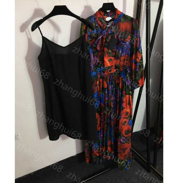 23ss women dress womens designer clothing summer dresses temperament red and blue flower print dress with high neck and long sleeve womens c, Black;gray
23ss women dress womens designer clothing summer dresses temperament red and blue flower print dress with high neck and long sleeve womens c, Black;gray