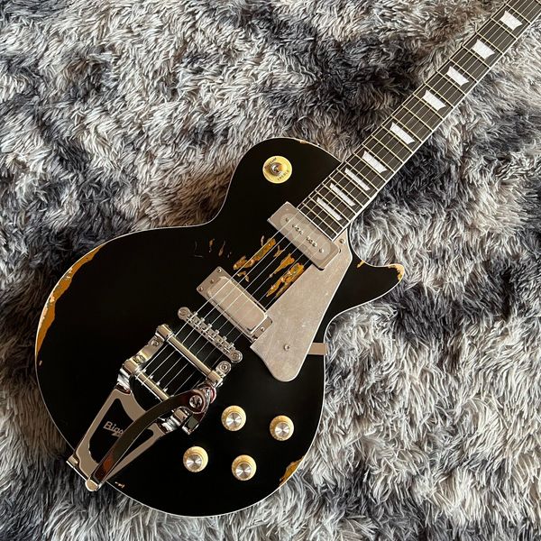 jazz electric guitar black hand aged/relic tremolo system ing 
jazz electric guitar black hand aged/relic tremolo system ing