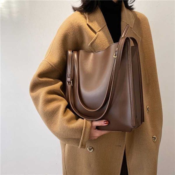 woman handbag capacity designer bag leather high totes large quality solid color women 2023 shoulder shopper messenger purse
woman handbag capacity designer bag leather high totes large quality solid color women 2023 shoulder shopper messenger purse