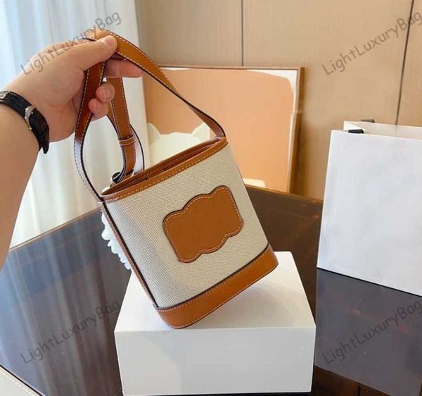 designer brand new bucket bag for women spring summer travel crossboby bags large capacity handbags fashion mirror quality shopping purses 2
designer brand new bucket bag for women spring summer travel crossboby bags large capacity handbags fashion mirror quality shopping purses 2