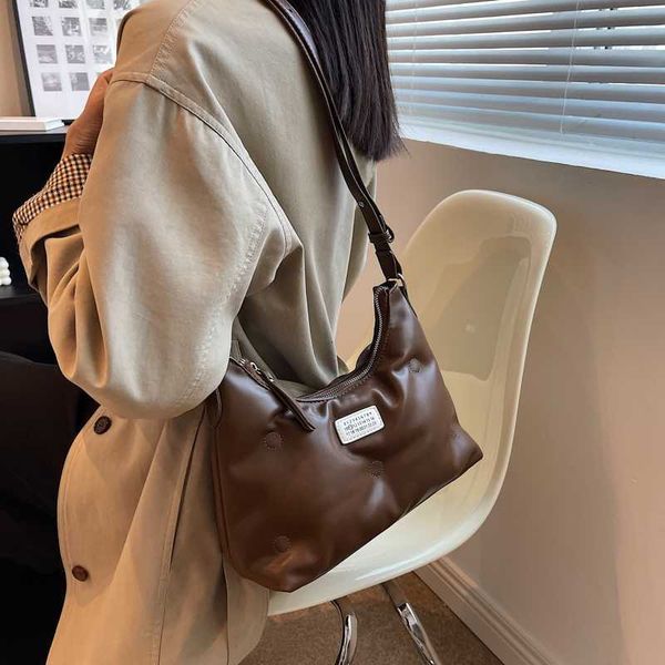 leather designer vintage handbag fashion pu soft underarm padded solid shoulder women winter bag woman crossbody large purse
leather designer vintage handbag fashion pu soft underarm padded solid shoulder women winter bag woman crossbody large purse