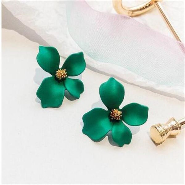 new flower earrings fashion and personalized versatile long style elegant earrings trendy women's jewelry ae771, Golden
new flower earrings fashion and personalized versatile long style elegant earrings trendy women's jewelry ae771, Golden