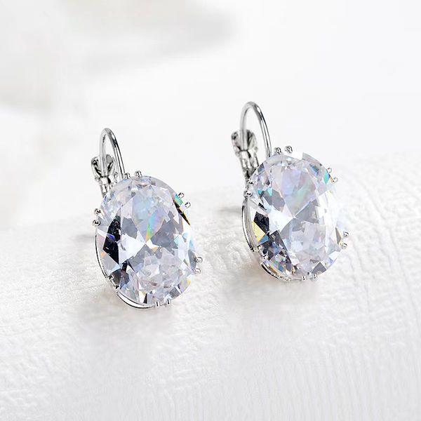 new european and american fashion multicolor colorful treasure inlaid sapphire ear buckle earrings with minimalist design ear clip ear jewel, Golden
new european and american fashion multicolor colorful treasure inlaid sapphire ear buckle earrings with minimalist design ear clip ear jewel, Golden