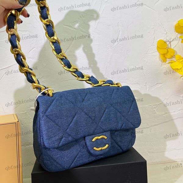 designer womens denim bag portable crossbody bag embroidery riffle clamshell hardware metal turn buckle shoulder bags thick chain princess b
designer womens denim bag portable crossbody bag embroidery riffle clamshell hardware metal turn buckle shoulder bags thick chain princess b
