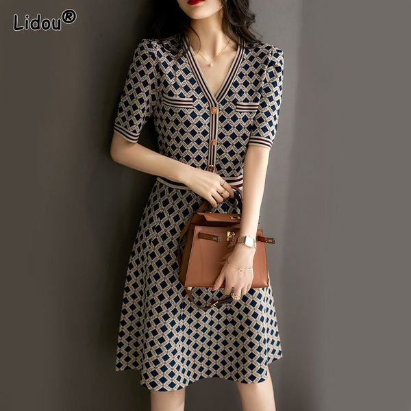 casual dresses plaid print v-neck vintage empire button short sleeved elegant slender a-line skirt fashion summer dress women's clothin, Black;gray
casual dresses plaid print v-neck vintage empire button short sleeved elegant slender a-line skirt fashion summer dress women's clothin, Black;gray