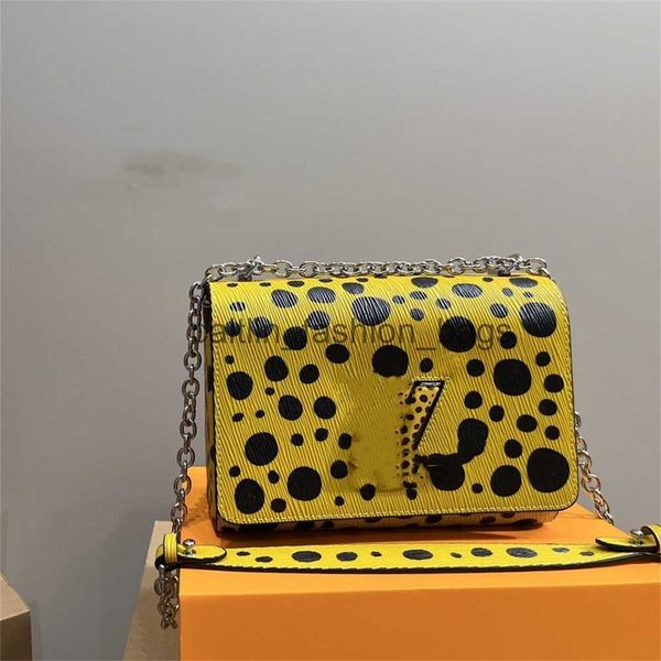 twist lock designer bags shoulder chain bags luxury handbag crossbody tote bag fashion purse flap small cross body gold letter 5a quality
twist lock designer bags shoulder chain bags luxury handbag crossbody tote bag fashion purse flap small cross body gold letter 5a quality