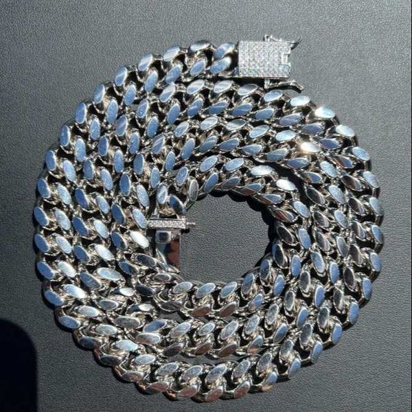 custom d vvs1 bling miami iced out moissanite cuban link chain 925 silver moissanite hip hop pendant necklace set
custom d vvs1 bling miami iced out moissanite cuban link chain 925 silver moissanite hip hop pendant necklace set