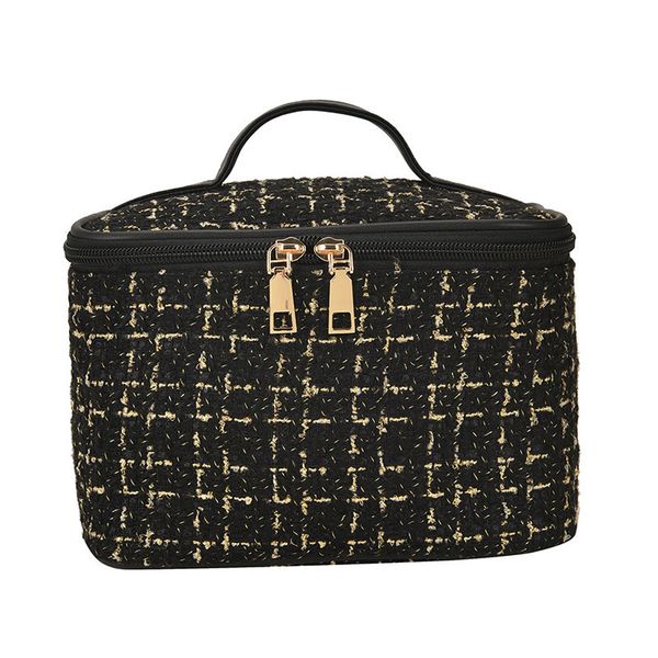 korean version of the new lattice portable small fragrance cosmetic bag large-capacity portable wash-and-wash package cosmetic box wholesale
korean version of the new lattice portable small fragrance cosmetic bag large-capacity portable wash-and-wash package cosmetic box wholesale