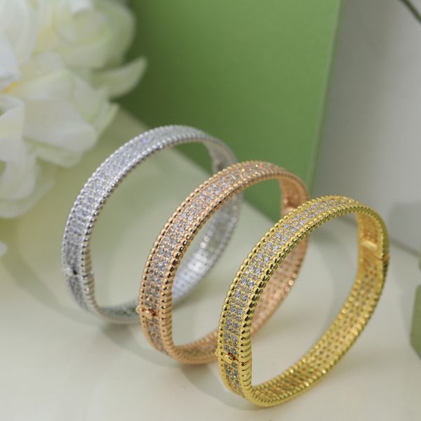 luxury woman bangle four leaf clover designer van fashion gold bracelet jewelry women banquet accessories charm bracelet 89, Black
luxury woman bangle four leaf clover designer van fashion gold bracelet jewelry women banquet accessories charm bracelet 89, Black