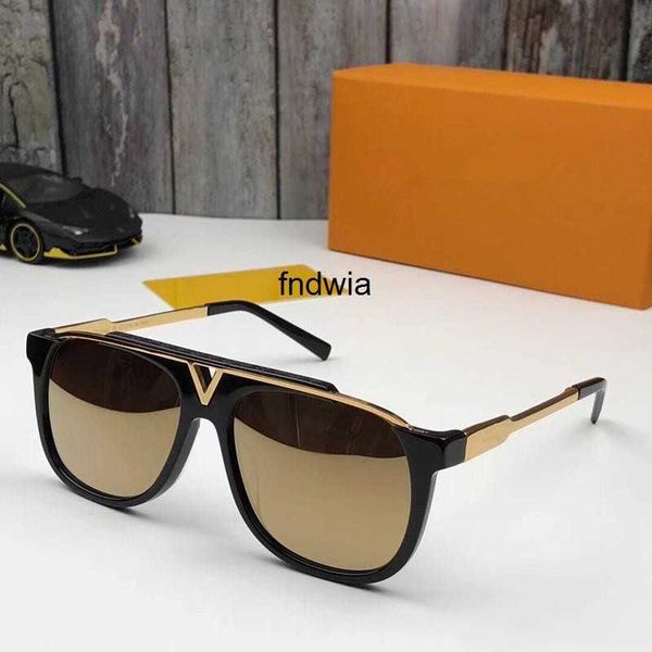 23s sunglasses luxury popular retro vintage 0936 men designer sunglasses shiny gold summer style laser gold plated come with case, White;black
23s sunglasses luxury popular retro vintage 0936 men designer sunglasses shiny gold summer style laser gold plated come with case, White;black