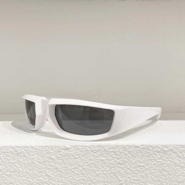 designer triangular signature cool sunglasses luxury super p's new net red personalized eye protection (women's versatile fashion, White;black
designer triangular signature cool sunglasses luxury super p's new net red personalized eye protection (women's versatile fashion, White;black