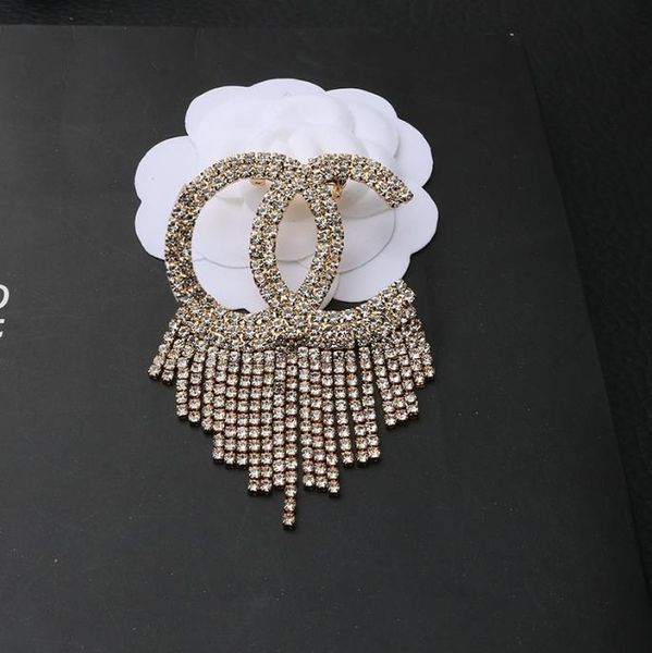 desinger brand brooch women crystal rhinestone pearl letter brooches suit pin fashion jewelry designer accessoriesy 20style, Gray
desinger brand brooch women crystal rhinestone pearl letter brooches suit pin fashion jewelry designer accessoriesy 20style, Gray