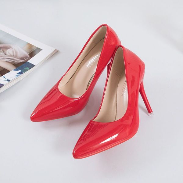 dress shoes designer shoes classic luxury high heels women large size black slim heels pointed wedding shoes
dress shoes designer shoes classic luxury high heels women large size black slim heels pointed wedding shoes
