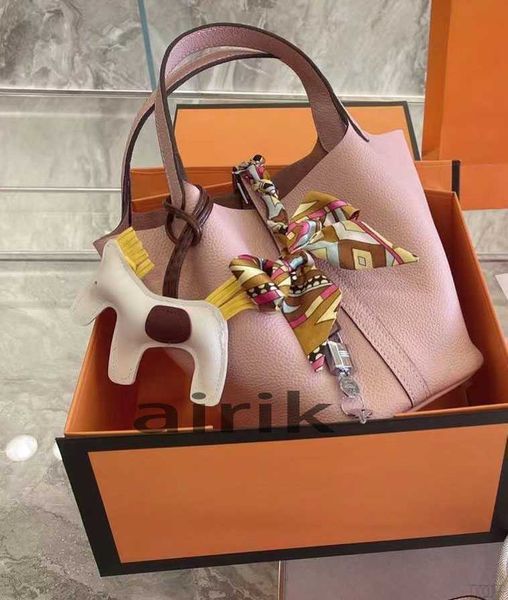 vegetable basket bags picotin lock female genuine leather 2023 first layer cowhide handbag large capacity bucket bag brand tote luxu
vegetable basket bags picotin lock female genuine leather 2023 first layer cowhide handbag large capacity bucket bag brand tote luxu