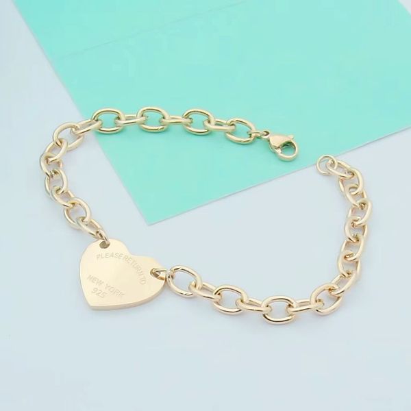 luxury women's love necklace bracelet set classic luxury brand bracelet girl valentine's day jewelry gift stainless steel with box, Golden;silver
luxury women's love necklace bracelet set classic luxury brand bracelet girl valentine's day jewelry gift stainless steel with box, Golden;silver