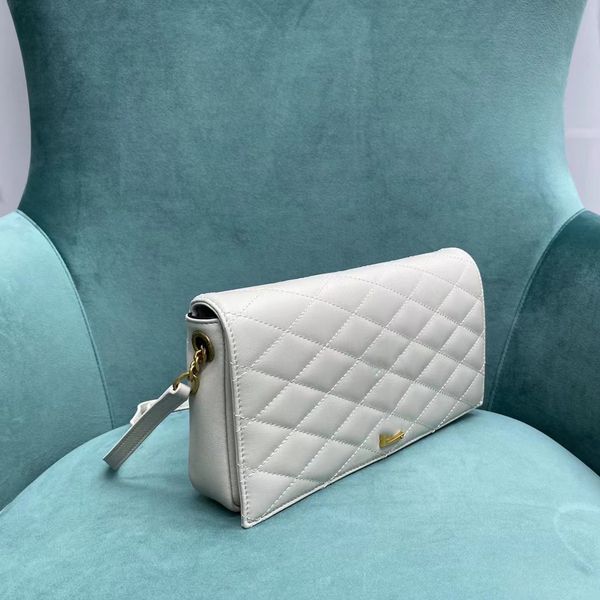 women's bag high-end customized quality french origin imported leather shoulder bag crossbody bag fashion casual
women's bag high-end customized quality french origin imported leather shoulder bag crossbody bag fashion casual