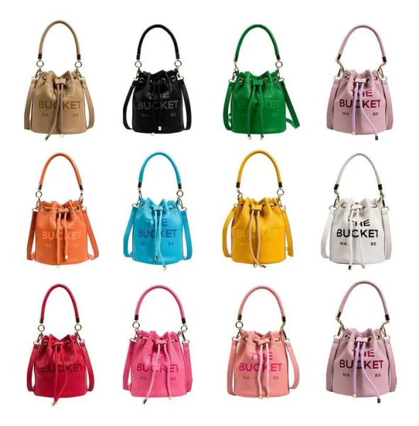 2023 new classic pull closure the leather bucket bag womens men handbag original luxury tote drawstring shoulder fashion designer buckets
2023 new classic pull closure the leather bucket bag womens men handbag original luxury tote drawstring shoulder fashion designer buckets