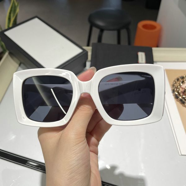 women designer sunglasses men eyeglasses outdoor shades pc frame fashion classic lady sun glasses mirrors for 1015, White;black
women designer sunglasses men eyeglasses outdoor shades pc frame fashion classic lady sun glasses mirrors for 1015, White;black