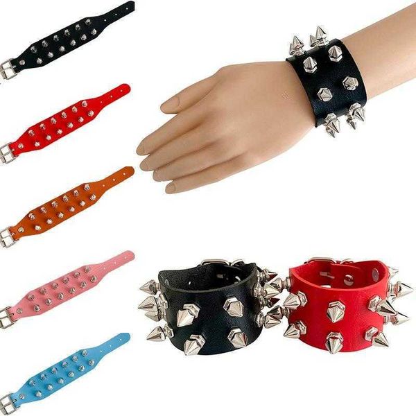 exaggerated punk non mainstream pu leather bracelet tapered rivet brace lace, Golden;silver
exaggerated punk non mainstream pu leather bracelet tapered rivet brace lace, Golden;silver
