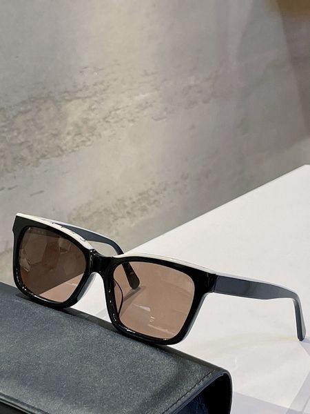 2023 designer sunglasses original square sunglasses fashionable famous designer sunglasses classic men luxury retro brand eyeglass fashion, White;black
2023 designer sunglasses original square sunglasses fashionable famous designer sunglasses classic men luxury retro brand eyeglass fashion, White;black