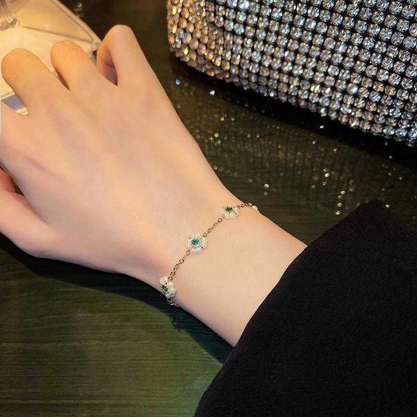 french retro emerald flower pearl bracelet for women niche design adjustable internet celebrity, Golden;silver
french retro emerald flower pearl bracelet for women niche design adjustable internet celebrity, Golden;silver