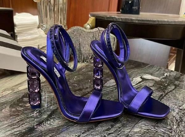 eleagnt design aura sandals shoes women crystal-encrusted heel & strass straps pumps party,dress,evening sandalias original box eu35-43, Black
eleagnt design aura sandals shoes women crystal-encrusted heel & strass straps pumps party,dress,evening sandalias original box eu35-43, Black