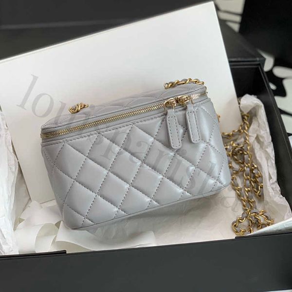 designer cosmetic bag luxurys handbag 17cm genuine leather shoulder crossbody bag
designer cosmetic bag luxurys handbag 17cm genuine leather shoulder crossbody bag