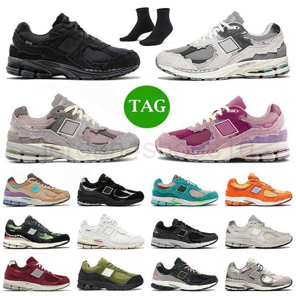 2002r designer athletic shoes protection pack pink lunar new year rain on cloud black phantom bone light aluminum camo grey mens womens spor
2002r designer athletic shoes protection pack pink lunar new year rain on cloud black phantom bone light aluminum camo grey mens womens spor