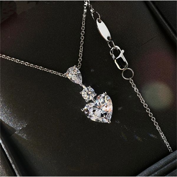 2021 heart cut 3ct moissanite pendant 100% real 925 sterling silver wedding pendants necklace for women bridal choker jewelry
2021 heart cut 3ct moissanite pendant 100% real 925 sterling silver wedding pendants necklace for women bridal choker jewelry