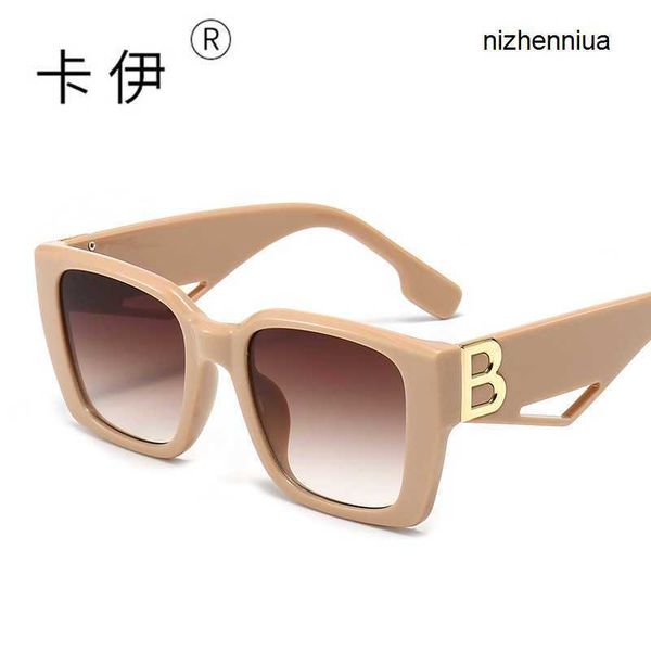 hermm elegant sunglase new box fahion men and women letter mirror leg decoration outdoor sunhade 8258 glae eogh, White;black
hermm elegant sunglase new box fahion men and women letter mirror leg decoration outdoor sunhade 8258 glae eogh, White;black