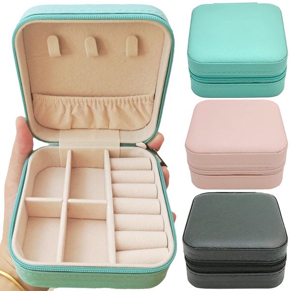 jewelry boxes jewelry box portable leather jewelry organizer box display travel jewelry case boxes button leather storage zipper jewelers 23, Black;white
jewelry boxes jewelry box portable leather jewelry organizer box display travel jewelry case boxes button leather storage zipper jewelers 23, Black;white