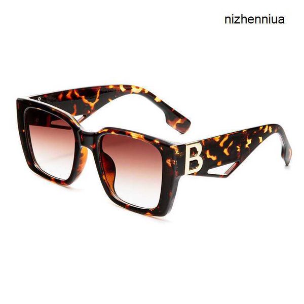 hermm elegant sunglase new fahion trend men and women peronalized letter decorative glae box pc frame d1gg, White;black
hermm elegant sunglase new fahion trend men and women peronalized letter decorative glae box pc frame d1gg, White;black