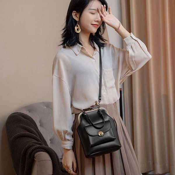 handbag buckle clip shoulder metal leather pu crossbody bag vintage design bags waterproof women ladies purse mini clutch female
handbag buckle clip shoulder metal leather pu crossbody bag vintage design bags waterproof women ladies purse mini clutch female