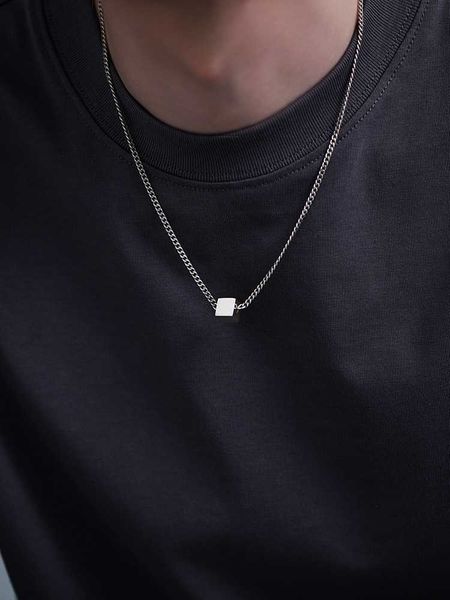 trendy cuban chain men's and women's fashion 925 silver necklace collar chain small and luxury 520 gift
trendy cuban chain men's and women's fashion 925 silver necklace collar chain small and luxury 520 gift