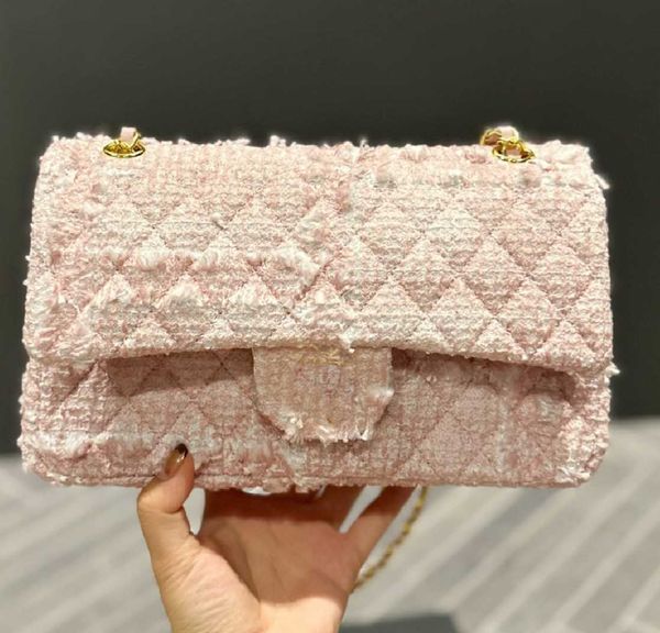 2023 handbag luxury winter fluff handbag name handbag women's crossbody bag fashion vintage leather chain shoulder bag ch5
2023 handbag luxury winter fluff handbag name handbag women's crossbody bag fashion vintage leather chain shoulder bag ch5