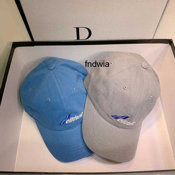 2023 chaopai we11 same embroidery letter soft cap men's and women's cap casual versatile baseball cap, Blue;gray
2023 chaopai we11 same embroidery letter soft cap men's and women's cap casual versatile baseball cap, Blue;gray