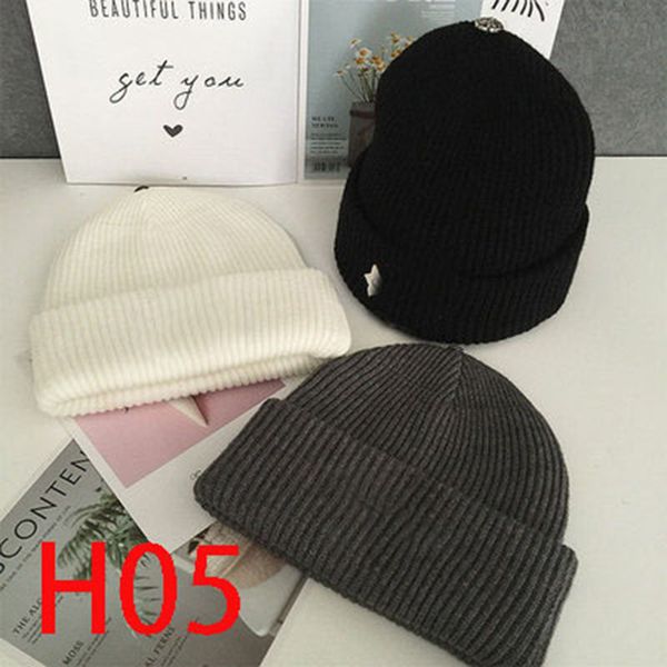 h05 hip hop hat mesh red thickened warm wool hat cross red baseball cap casual versatile croat duck tongue, Blue;gray
h05 hip hop hat mesh red thickened warm wool hat cross red baseball cap casual versatile croat duck tongue, Blue;gray