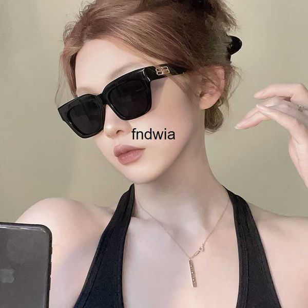 cat's eye sunglasses fashionable women's ins girls' street ps sun protection sunglasses letter b men's uv protection, White;black
cat's eye sunglasses fashionable women's ins girls' street ps sun protection sunglasses letter b men's uv protection, White;black