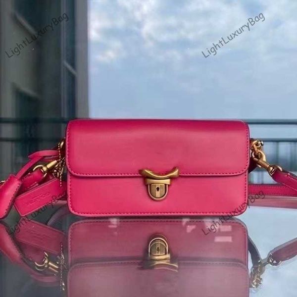 designer premium shiny leather wine god bags organ design underarm bag baguette bag women's brand fashion purse 230515
designer premium shiny leather wine god bags organ design underarm bag baguette bag women's brand fashion purse 230515