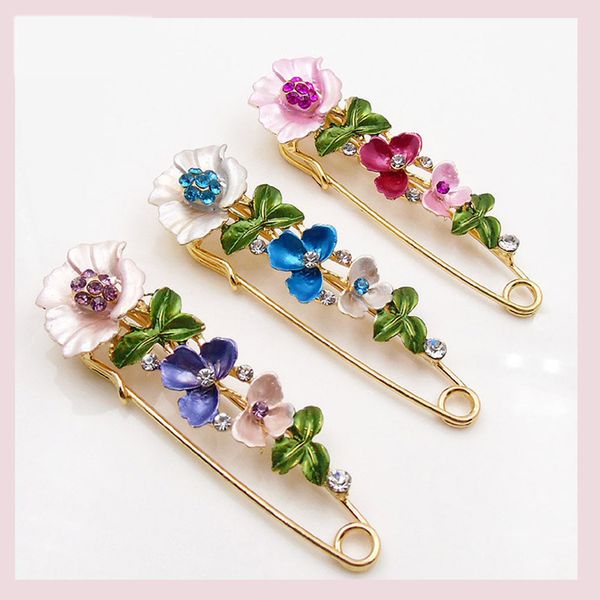 fashion flower rhinestone brooch ladies painting oil pins women clothes silk scarf cardigan collar brooches pins, Gray
fashion flower rhinestone brooch ladies painting oil pins women clothes silk scarf cardigan collar brooches pins, Gray